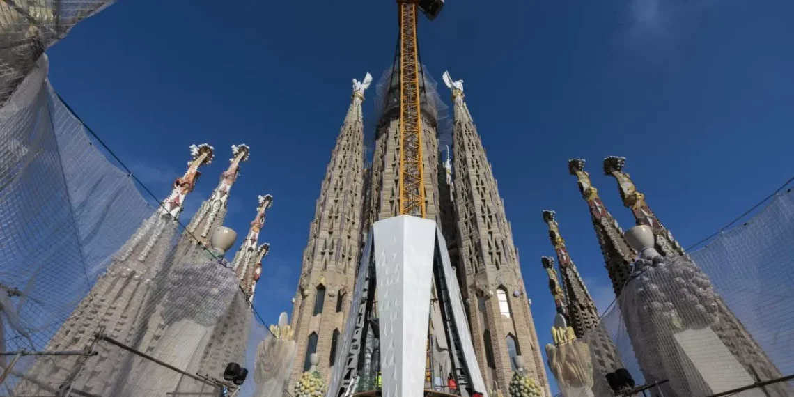 La Sagrada Família condecorará la Torre de Jesús el 10 de junio