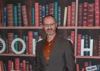 Mark Gatiss: “Que un detective utilice los libros como armamento me parece una idea genial”
