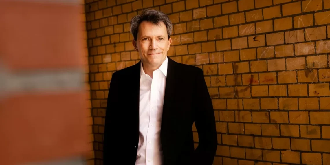 Thomas Meyer, biógrafo de Hannah Arendt: “La ausencia de pensamiento es la apariencia más peligrosa del mal”