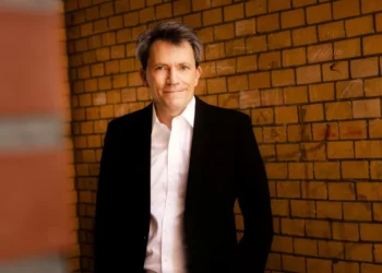 Thomas Meyer, biógrafo de Hannah Arendt: “La ausencia de pensamiento es la apariencia más peligrosa del mal”