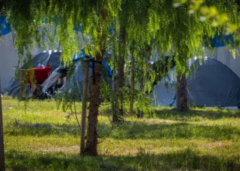 Compromiso para acabar con el asentamiento de Zona Franca