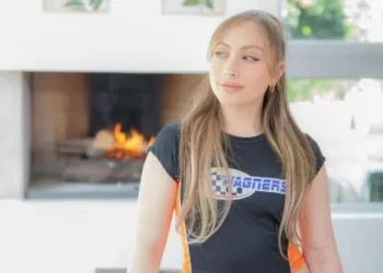 Yas sacó una nueva canción: Crecer duele