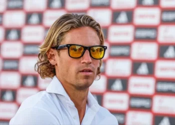 La divulgadora Rocío Vidal, contra las teorías conspirativas de Marcos Llorente: “Está a tres Doritos de decir que la gleba es plana”