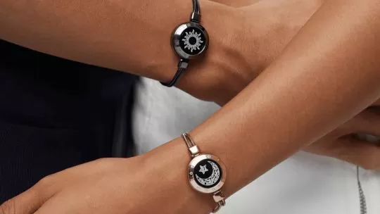 Cómo funcionan las pulseras que comparten Nico Occhiato y Flor Jazmín Peña