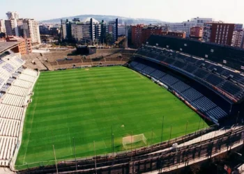 El Ayuntamiento acepta instalar un azulejo en Sarrià para celebrar los 125 años del Espanyol