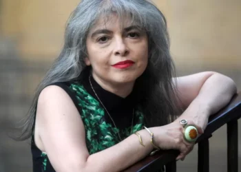 Para Mariana Enriquez, el algoritmo y la IA son un buen agua de cultivo para la literatura