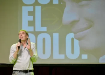 Con globos amarillos, Santilli rebusca reflotar la campaña: “nuestro objetivo es descontar”