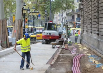 Collboni postula la morada y el espacio público de Ciutat Vella para el Pla de Barris del Govern