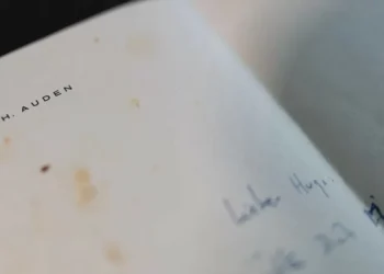 Descubren un centenar de cartas inéditas del escritor W. H. Auden a un aficionado austríaco