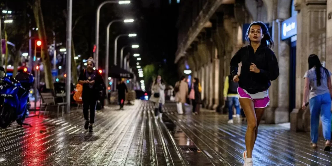 Barcelona inicia la senda hacia pincho iluminación con más leds, sensores y control centralizado