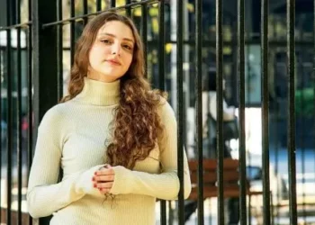 Mora Fisz: “En la música hay que remarla”