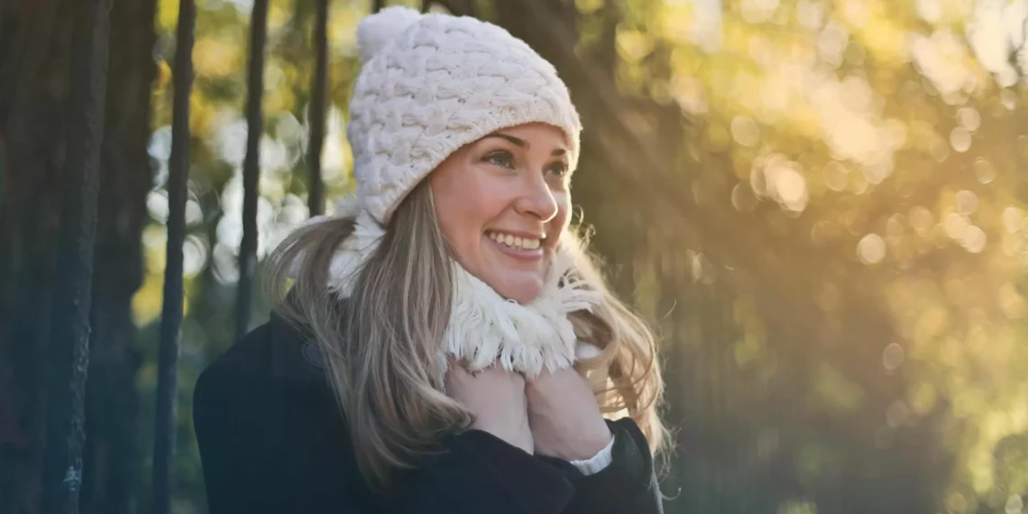 “La exposición continúa al viento incrementa la irritación y puede gestar enrojecimiento persistente”, explica un óptico-optometrista