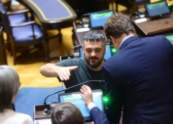 La oposición espera un conformidad de Kicillof con La Cámpora para entrar en la negociación del presupuesto