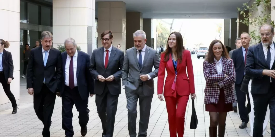 Illa, Hereu y Collboni defienden la regulación del turismo para protegerlo