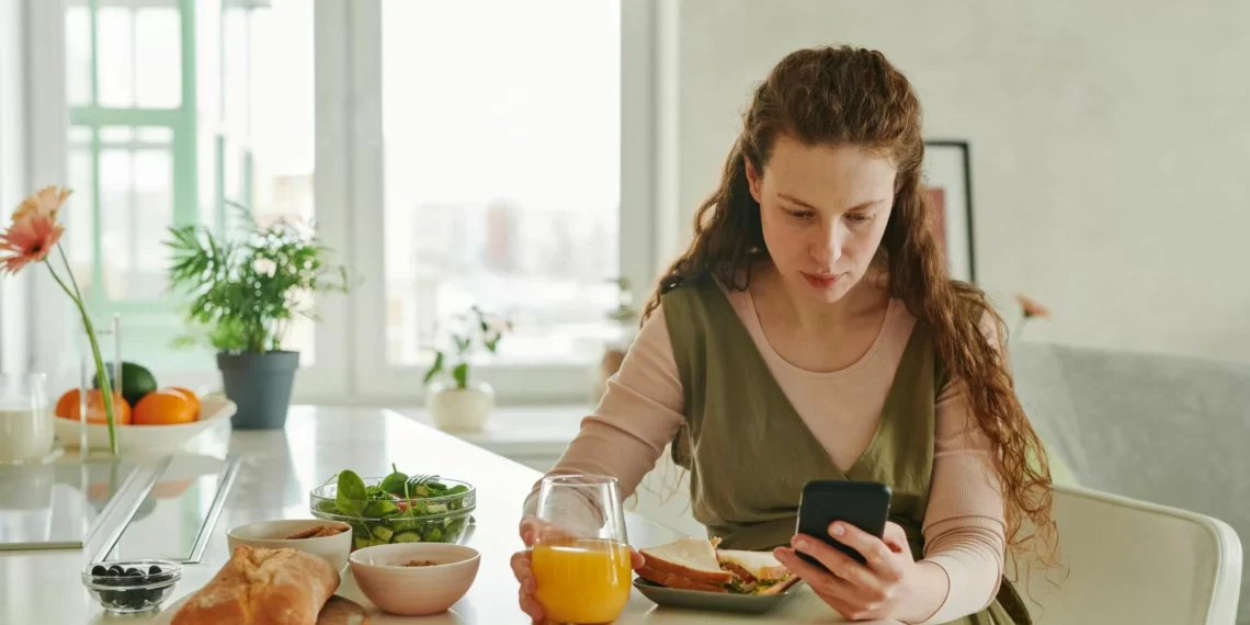 David Céspedes, médico listo en envejecimiento, puntúa varios desayunos españoles: “Mucho placer, pero nada de nutrientes”