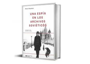 Aventuras de una criada capitalista y estudiosa, en la paranóica Moscú de la Guerra Fría