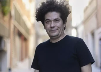 Juan Pablo Villalobos: “Cuando miramos el fútbol en términos literarios, poco se resiste”