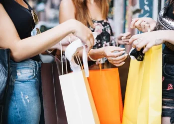 “Empezamos a llenar el carrito de la compra para tratar de ahorrar una sensación de vacío sensibilidad”: sobre las compras del Black Friday