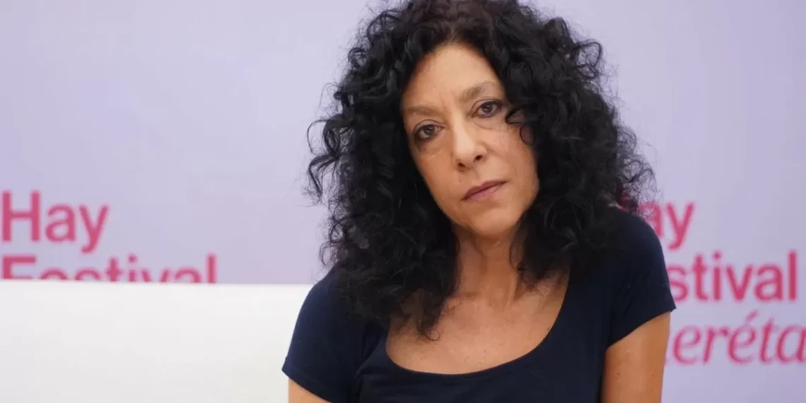 Leila Guerriero: “jamás creo en fantasmas, pero sí en los milagros de la escritura”