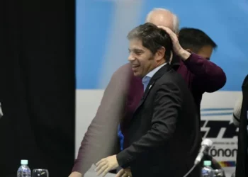 En el escrutinio definitivo el peronismo acortó la divergencia a 0,3 por ciento y ahora lamentan no haber hecho campaña