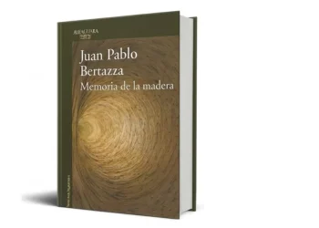Un árbol que dice, la nueva novela de Juan Pablo Bertazza construye la voz de la género