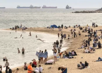 Barcelona cierra la temporada de playas con un 18% más de visitantes
