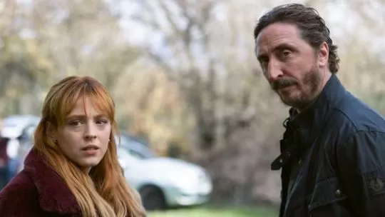 Netflix estrenó “El cuco de cristal”, una nueva miniserie española de misterio: de qué trata y qué hay de real en su sucesos