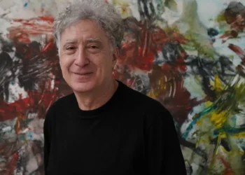 Alejandro Avakian: del volante de Uber a las galerías de comunicación York