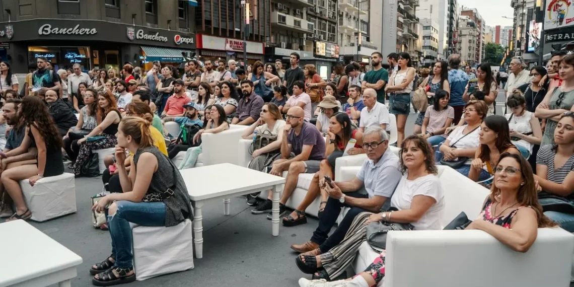 La pueblo celebra la 15ª edición de La Noche de las Librerías con más de 70 espacios