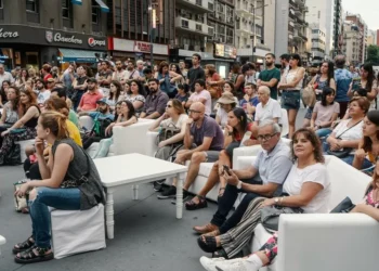 La pueblo celebra la 15ª edición de La Noche de las Librerías con más de 70 espacios