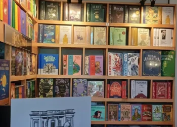 Villa Lola reabre en Adrogué como una megalibrería con 60 mil libros y un renovado emporio cultural