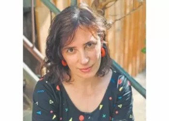 Milagros Mumenthaler: “Hay algo de mostrar lo que el mundo exige sin admitir detenerse”