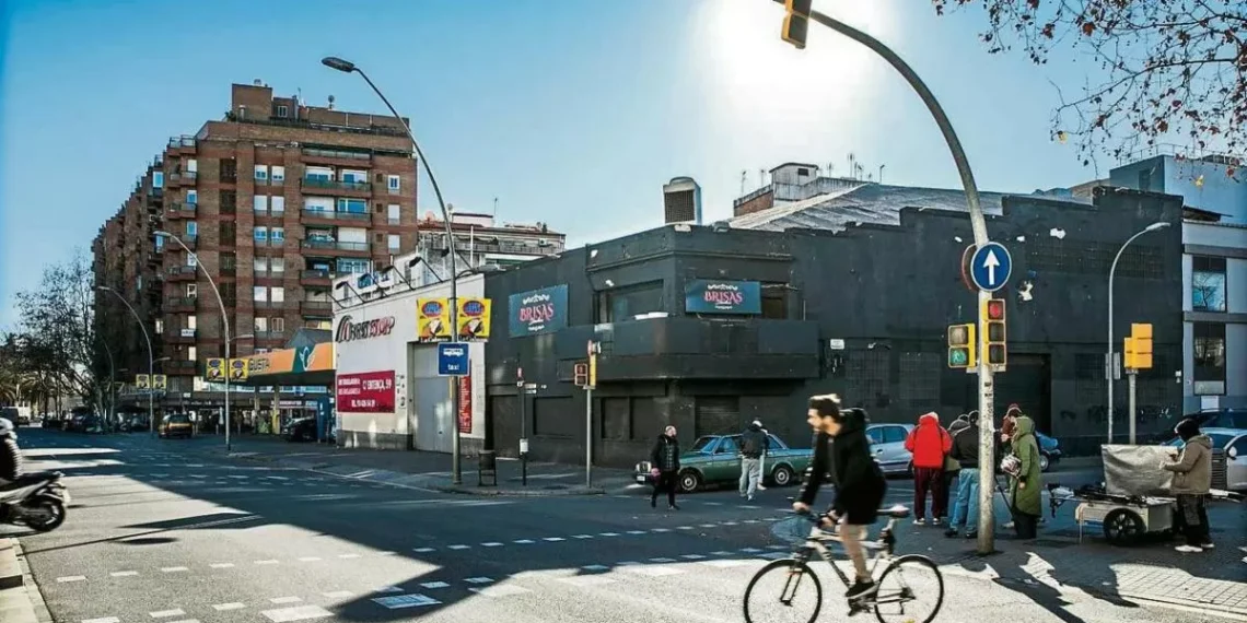 Absueltos tres de los carretera condenados por matar a un joven en una discoteca de Barcelona