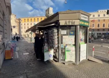 Histórico apagón noticias en Italia contra la precariedad del sector periodístico