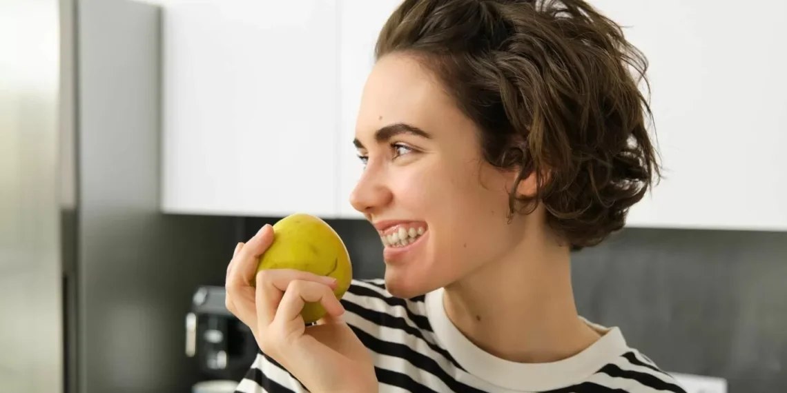 ¿Manzana pelada o con piel?: “No es un método infalible por si solo para achurar la diarrea, pero sentará mucho mejor”