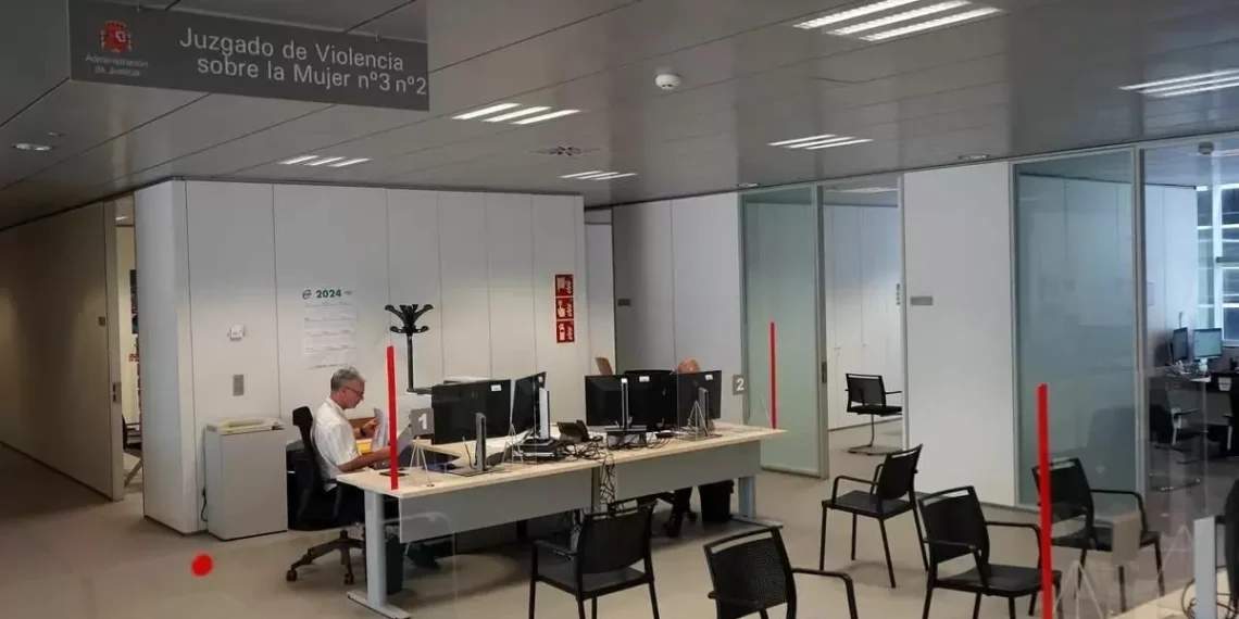 Una jueza reconoce la sustracción de menores como agresividad machista: “Usar a los hijos para dañar a la madre es agresividad vicaria”