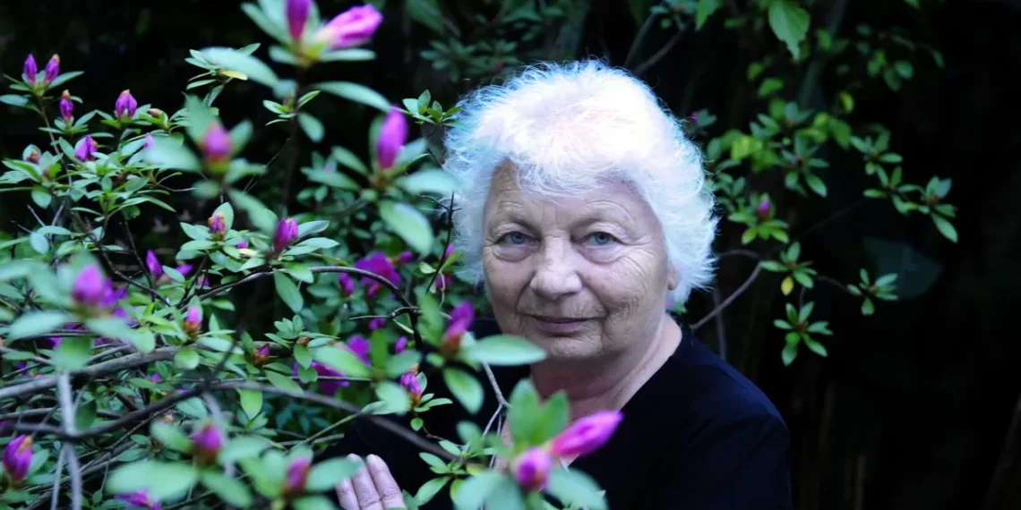 Diana Bellessi: “Una no se jubila de la poesía”