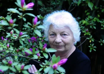 Diana Bellessi: “Una no se jubila de la poesía”