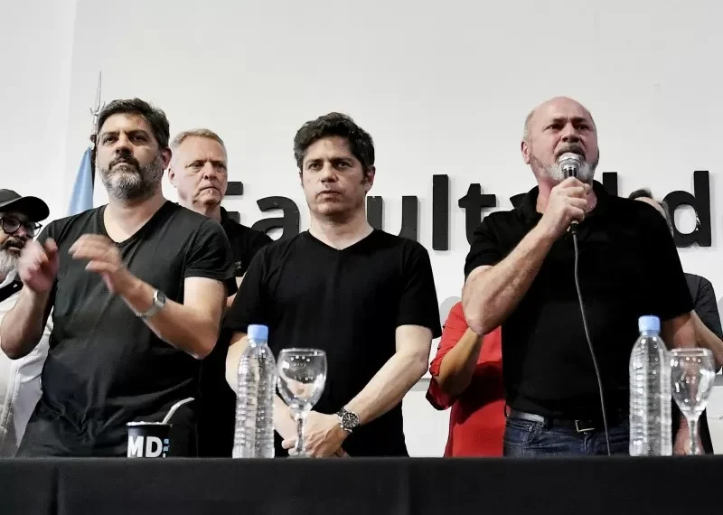 Kicillof aplaudió una arenga de Secco para que sea candidato a presidente