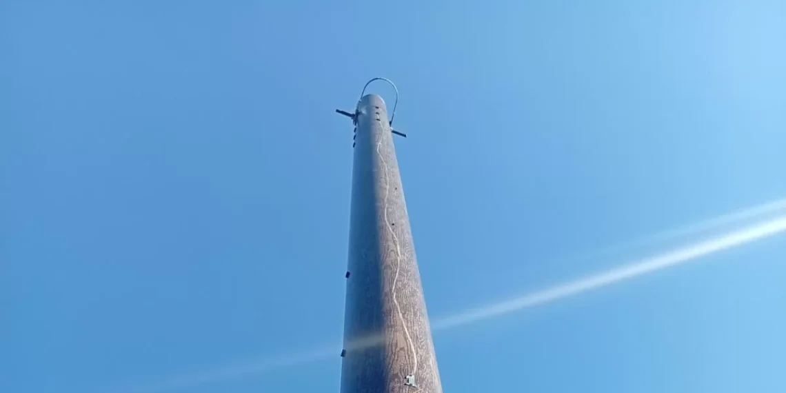 Nueva oda al poste telegráfico