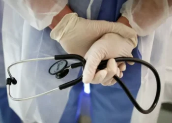 El médico que inventó enfermos: por qué ‘Knock’ sigue siendo coetáneo a cien años