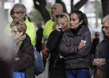 El Ayuntamiento de Catarroja revisará sus protocolos contra la violencia machista tras el asesinato de navidad