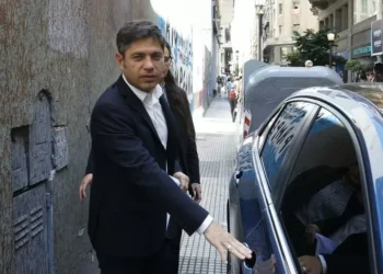Kicillof vuelve a tensionar con la Legislatura y veta punto del presupuesto de los Diputados