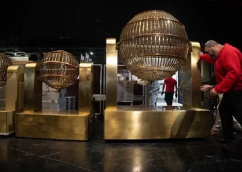 Cuidado con los décimos de la Lotería de Navidad tras el suerte: checklist para tener tu premio a salvo