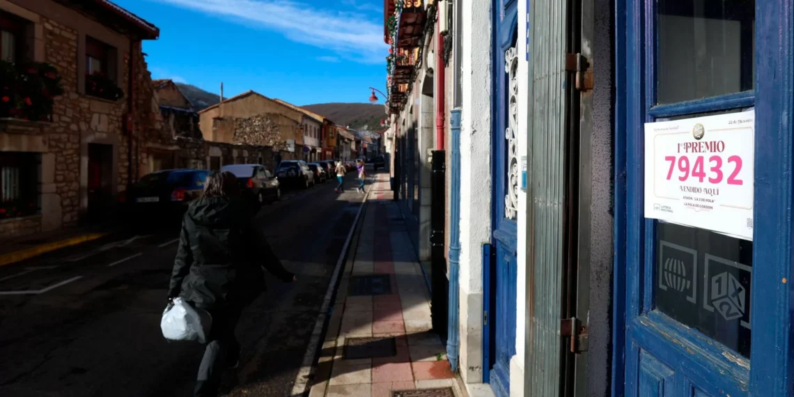 De la alegría de ganar el pigmeo de nacimiento al temor a no cobrarlo: La comisión de fiestas de Villamanín vendió más papeletas de las compradas