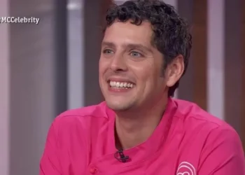 Eduardo Casanova anuncia que tiene VIH: síntomas y tratamientos