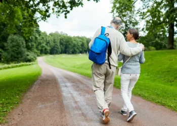 Caminata japonesa: qué es y cómo ascenso nuestro corazón, según el cardiólogo Aurelio Rojas