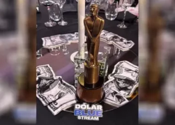 Polémica en los Martín Fierro de Streaming: un programa acusó a otro de robarse pincho estatuilla compartida