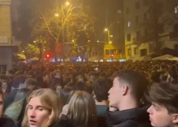 Súpers cerrados, baños en la calle y tráfico cortado; la farra navideña de Mandri se hace oficial