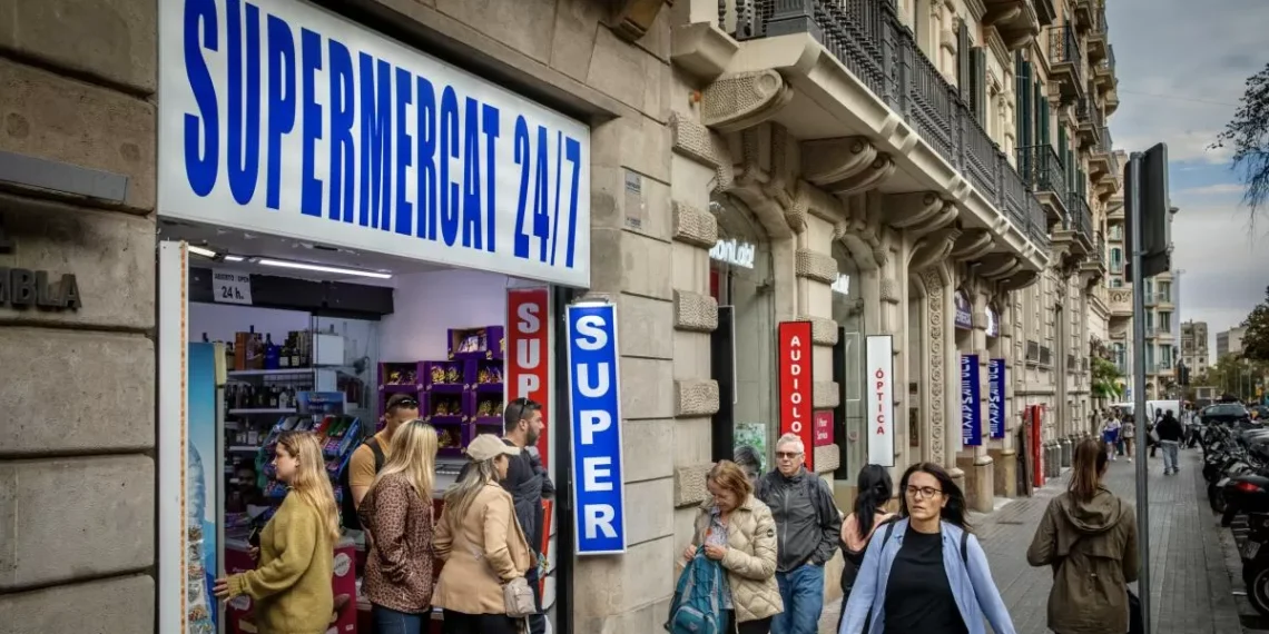ERC propone un preliminares para frenar la proliferación de supermercados 24 horas por Barcelona